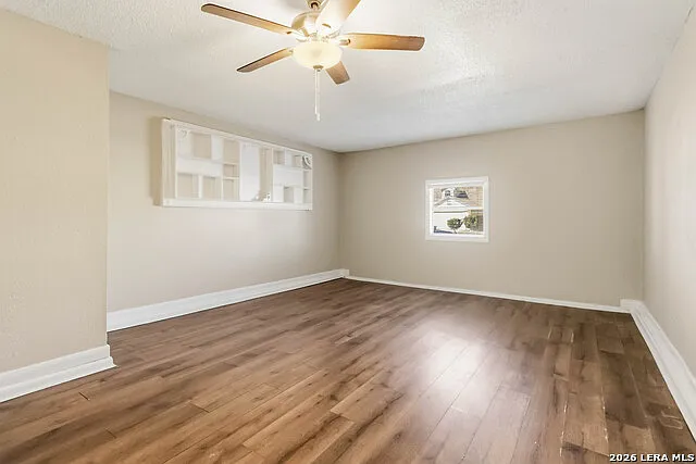 4102 Mystic Sunrise Dr — Photo 16