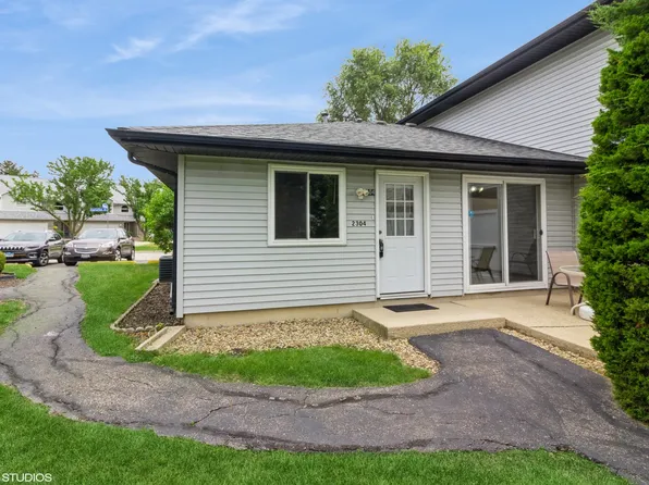 2304 Carnation Dr #2304, Crest Hill, IL 60403