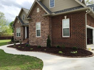 120 Parkway Pl, Tullahoma, TN 37388