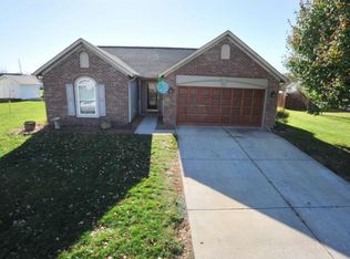 10911 Secretariat Dr, Indianapolis, IN 46234