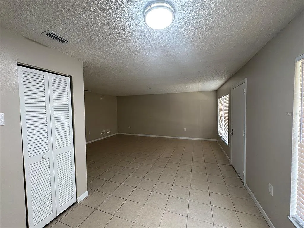 2 bed, 2.0 bath, 976 sqft, $1,495 — Photo 4