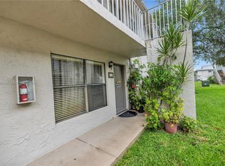 15328 SW 72nd St #813, Miami, FL 33193