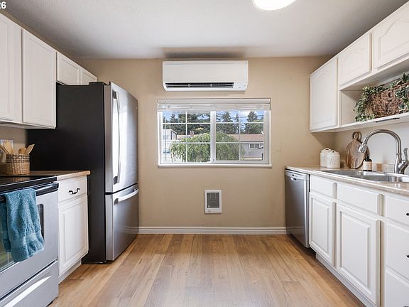 5th image of 6924 SE Tenino St