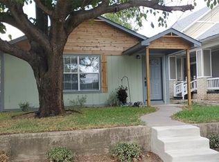 404 Commerce St, Maypearl, TX 76064