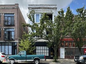 908 N California Ave