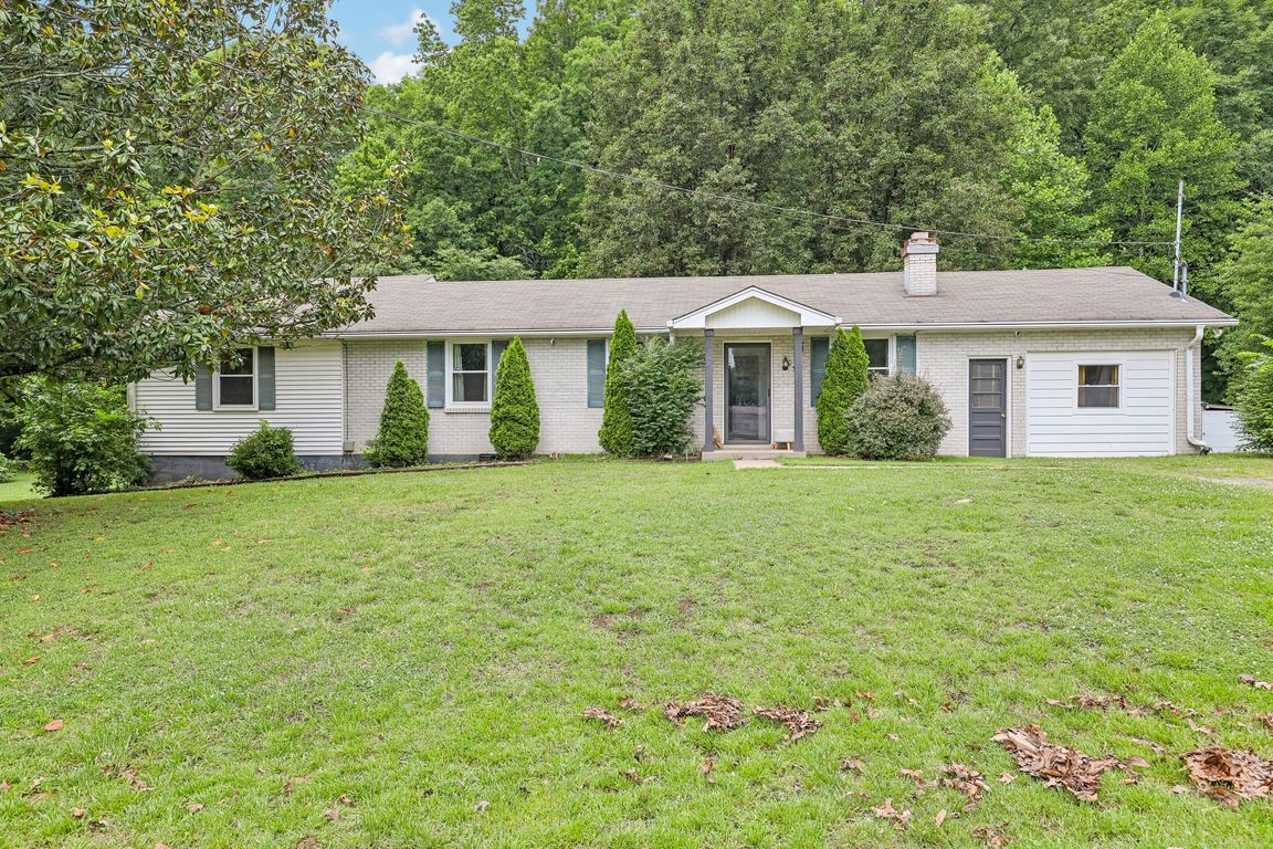 Pennington Ln-S2305-001.jpg