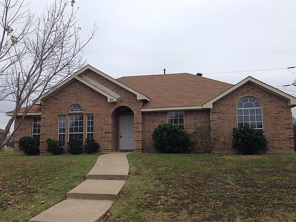 2nd image of 2601 Wild Grove Ln