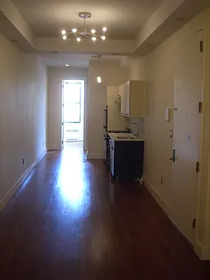 Rented by Nooklyn NYC LLC | media 47
