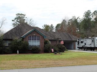201 Hilltop Dr, Carriere, MS 39426