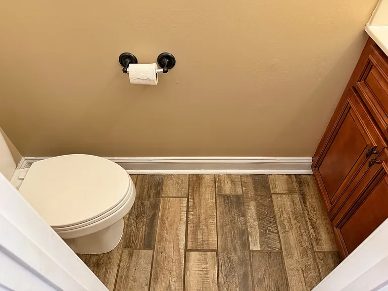 124 Landover Dr — Photo 36