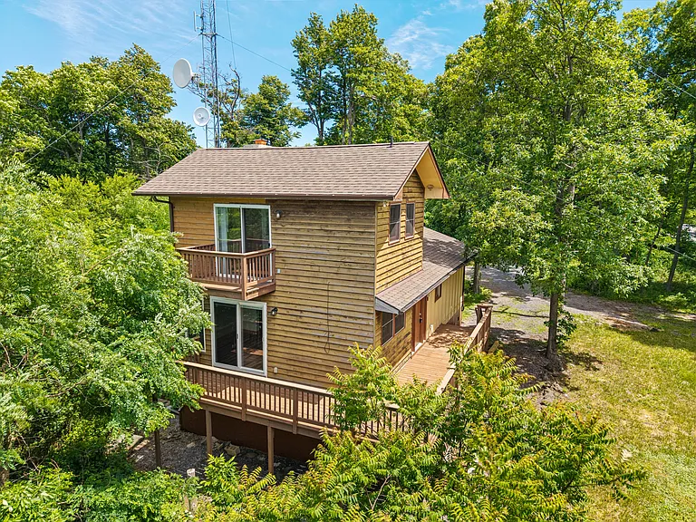 4967 Blue Mountain Rd — Photo 2