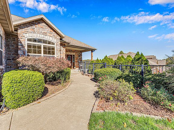 3rd image of 860 Silvercliff Way