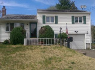 20 Deborah Dr, East Hartford, CT 06118