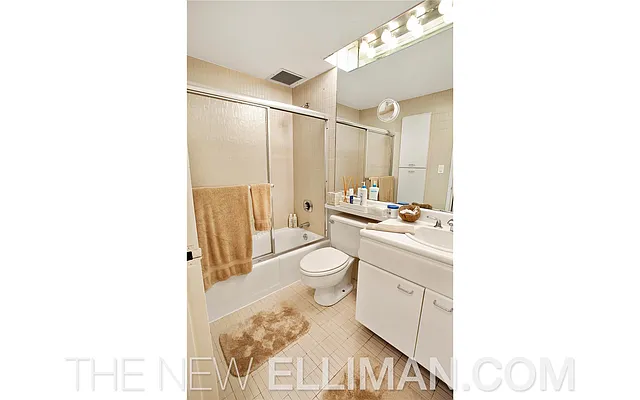 Rented by Douglas Elliman | media 39