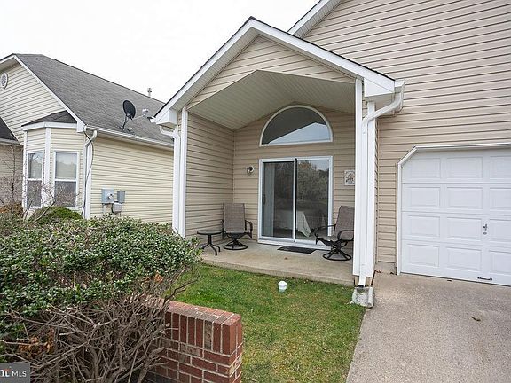 2nd image of 138 Atlantic Hills Blvd
