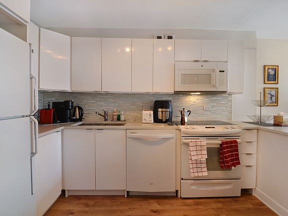 4th image of 405 N Wabash Ave Unit 609