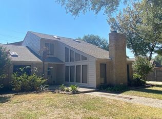 3615 Windbriar Ct, Houston, TX 77068