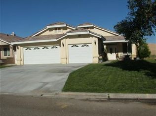 13898 Hidden Valley Rd, Victorville, CA 92395