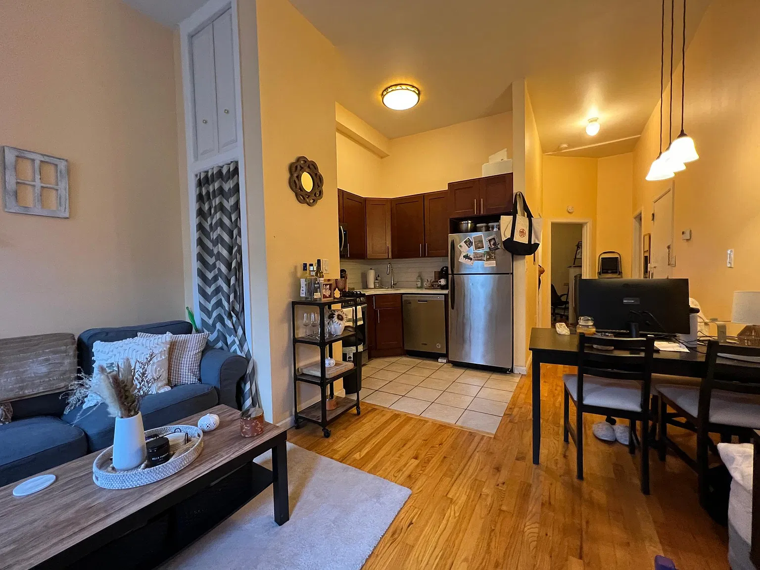 2 bed, 900 sqft, $3,800 — Photo 3
