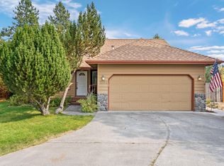 1250 SE Shadowood Dr, Bend, OR 97702