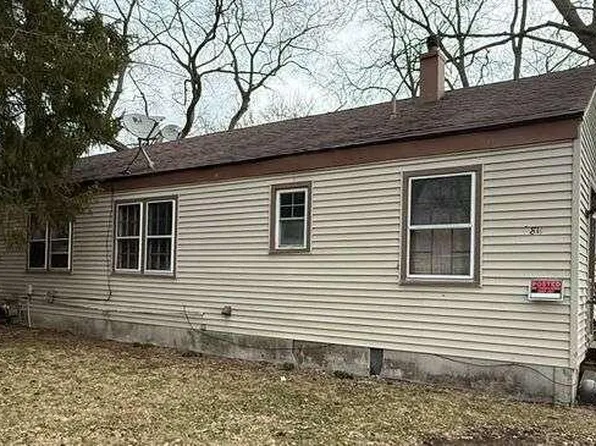 809 Kingsporte Ave, La Porte, IN 46350