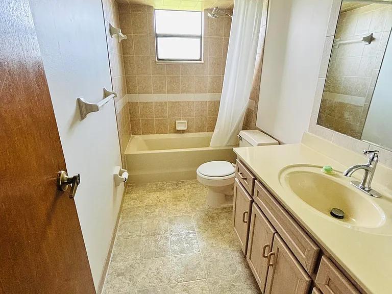 337 NW Tyler Ave — Photo 22