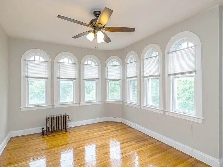 Lewis Manor Apartments — Photo 7