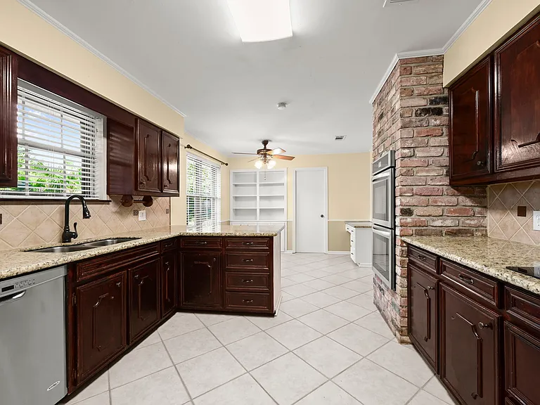 2626 Woodland Ridge Blvd — Photo 5
