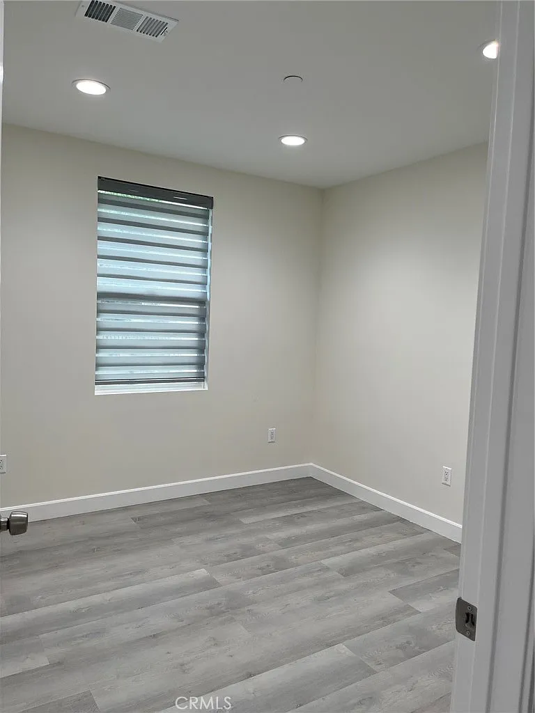 3 bed, 964 sqft, $2,800 — Photo 4