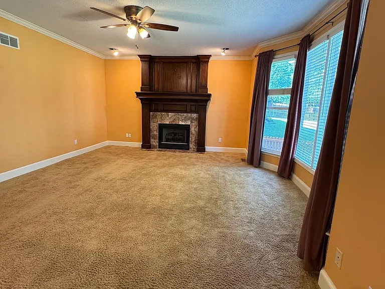 14804 Slater St — Photo 2