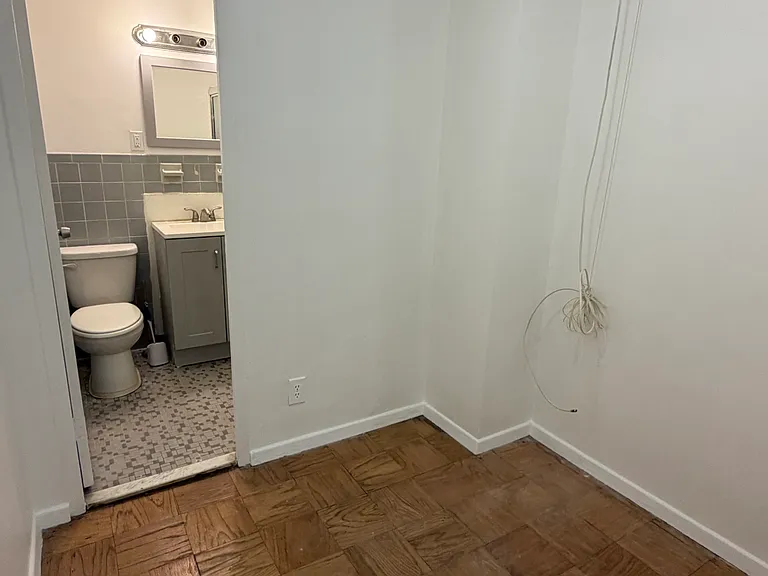 10 Huron Ave #11J — Photo 6