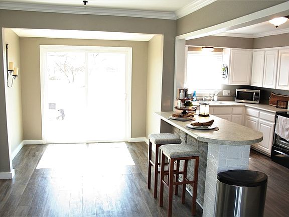 5th image of 7794 Bluebonnet Ave