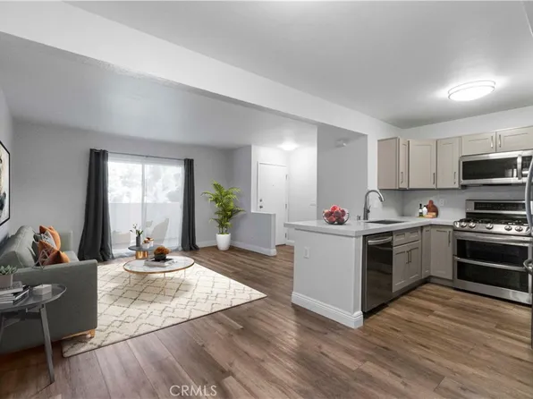 24438 Leonard Tree Ln Unit 202, Santa Clarita, CA 91321