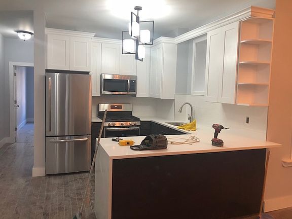 3rd image of 334 Lincoln Ave
