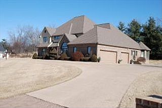 1st image of 43 Court Dr