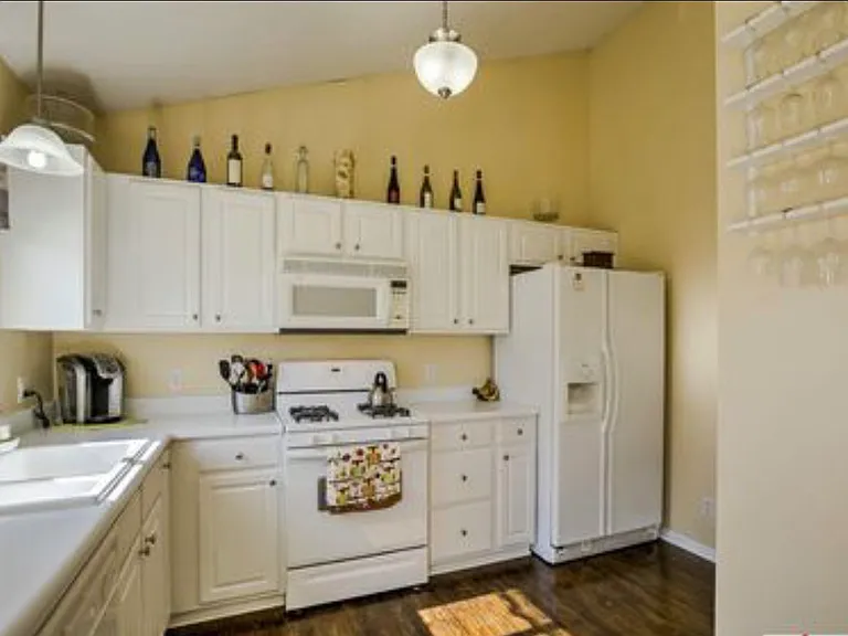17845 Josephine St — Photo 2
