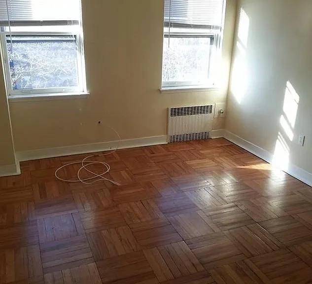 230 Farmington Ave — Photo 12