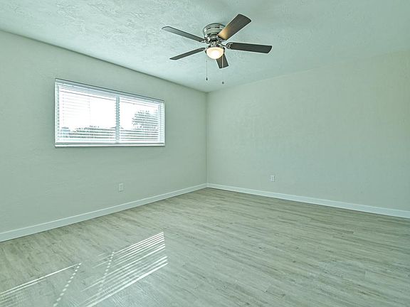 2nd image of 208 N Halifax Ave APT 4