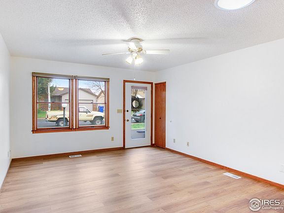 4th image of 4240 Pin Oak Dr