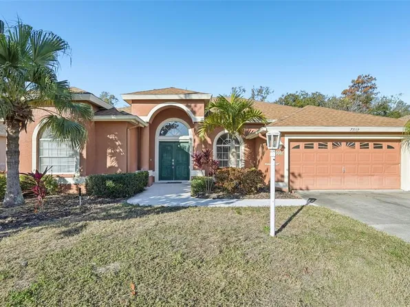 7310 38th Ct E, Sarasota, FL 34243