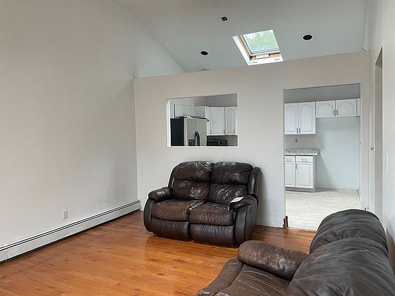 5th image of 852 Mayer Dr Floor 2