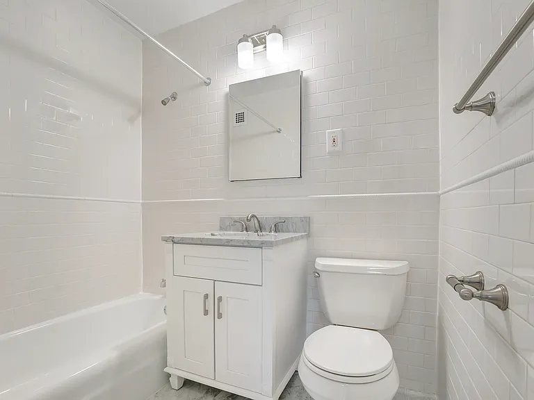 300 Mercer St #21D — Photo 14