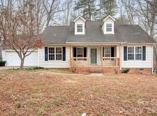 177 Highland Woods Ct, Denver, NC 28037