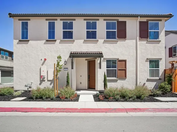163 E Calder Dr, Mountain House, CA 95391