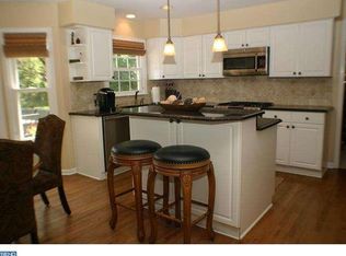 9 Millstream Dr, Mount Laurel, NJ 08054