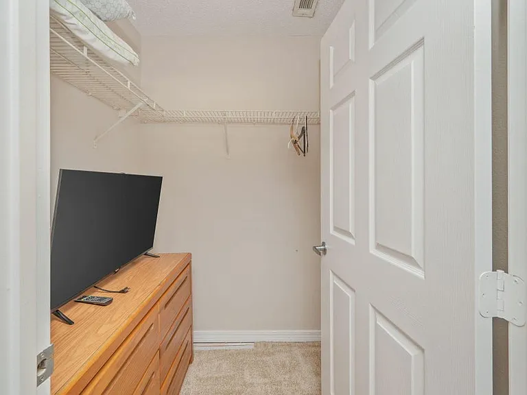 4274 Calinda Ln #127 — Photo 10