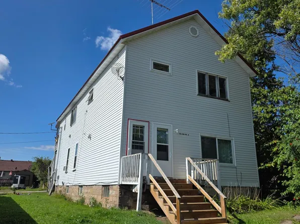110 3rd Ave N, Biwabik, MN 55708