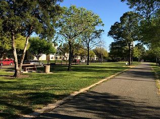 744 Memorial Mews St #4, Houston, TX 77079