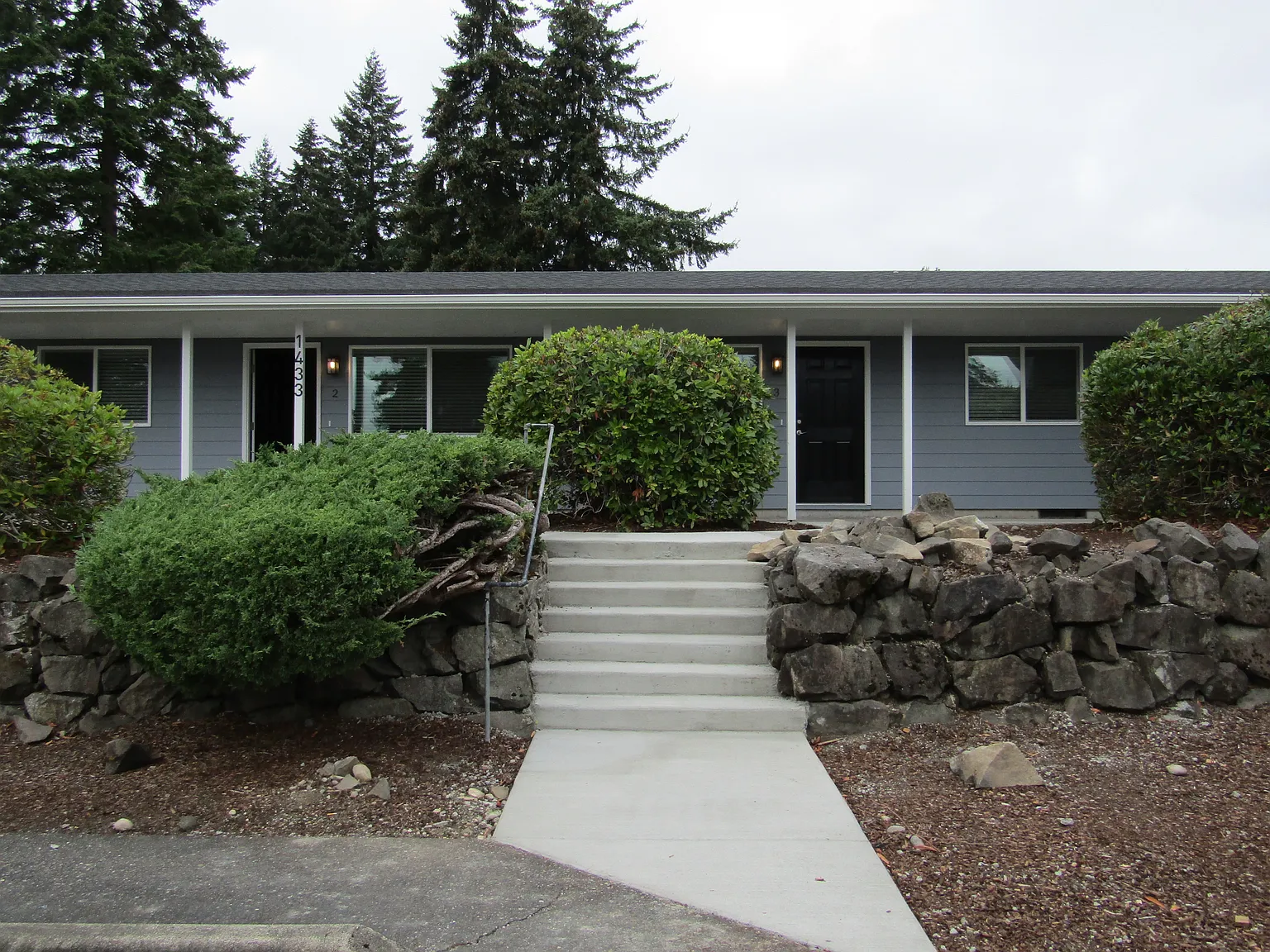 1433 Rainier Ct — Photo 2
