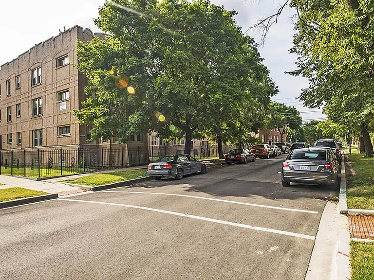 647 N Mayfield — Photo 16